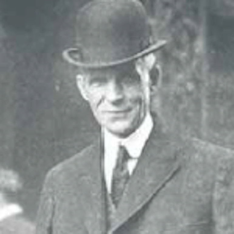 Putting America on the Road - Henry Ford and th...